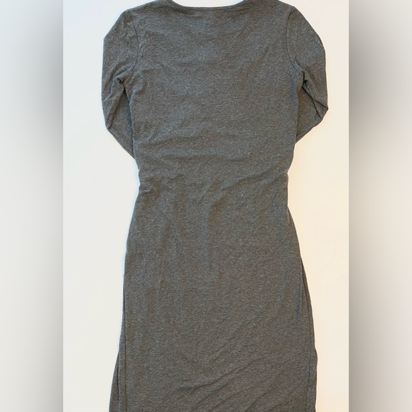 Isabella Oliver Maternity Dress Criss Cross Sz 10 (4) Grey Midi Minimalist - Picture 5 of 10